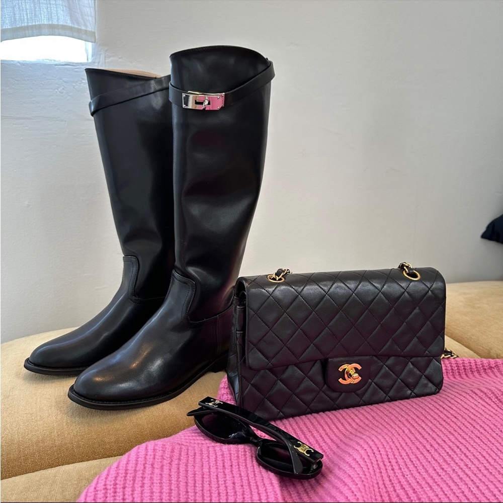Jumping boot
